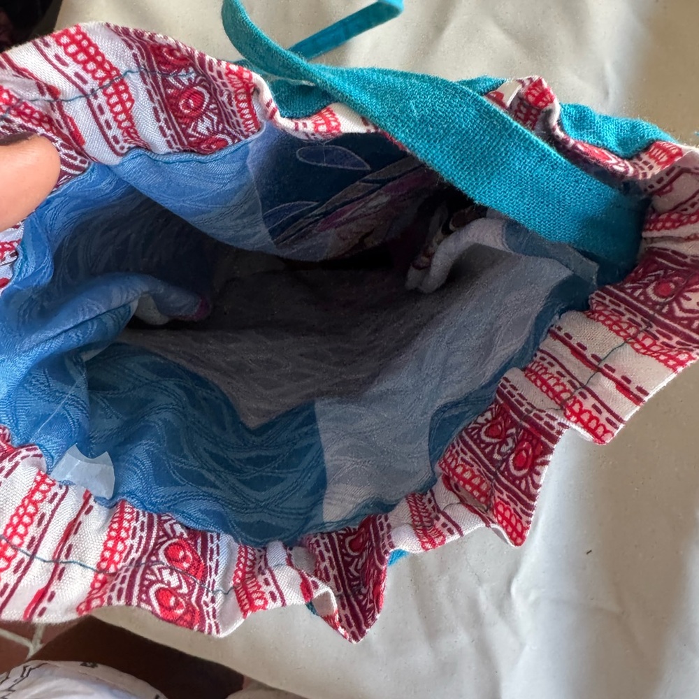 Colorful Patchwork Fish-Shaped Bag Artisanal - image 3